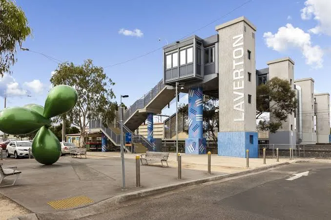 Mortgage Broker Laverton helping first home buyers, homeowners and investors compare home loans in Laverton VIC